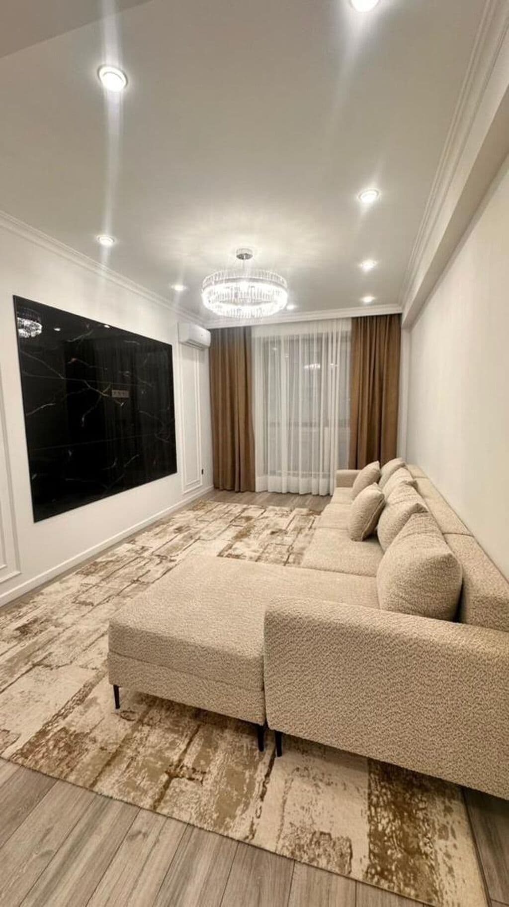 Элитка, 2 ком, 87 м2, этаж 4/14, ж/к Кап Строй Сити (Capstroy City), Сост: Евроремонт - фото 1