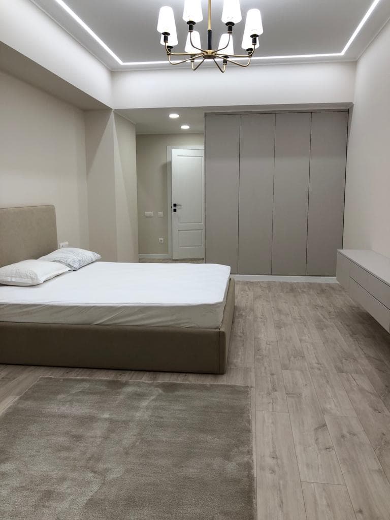 Элитка, 2 ком, 90 м2, этаж 4/12, ж/к Орда Инвест (Orda Invest), Сост: Евроремонт - фото 1