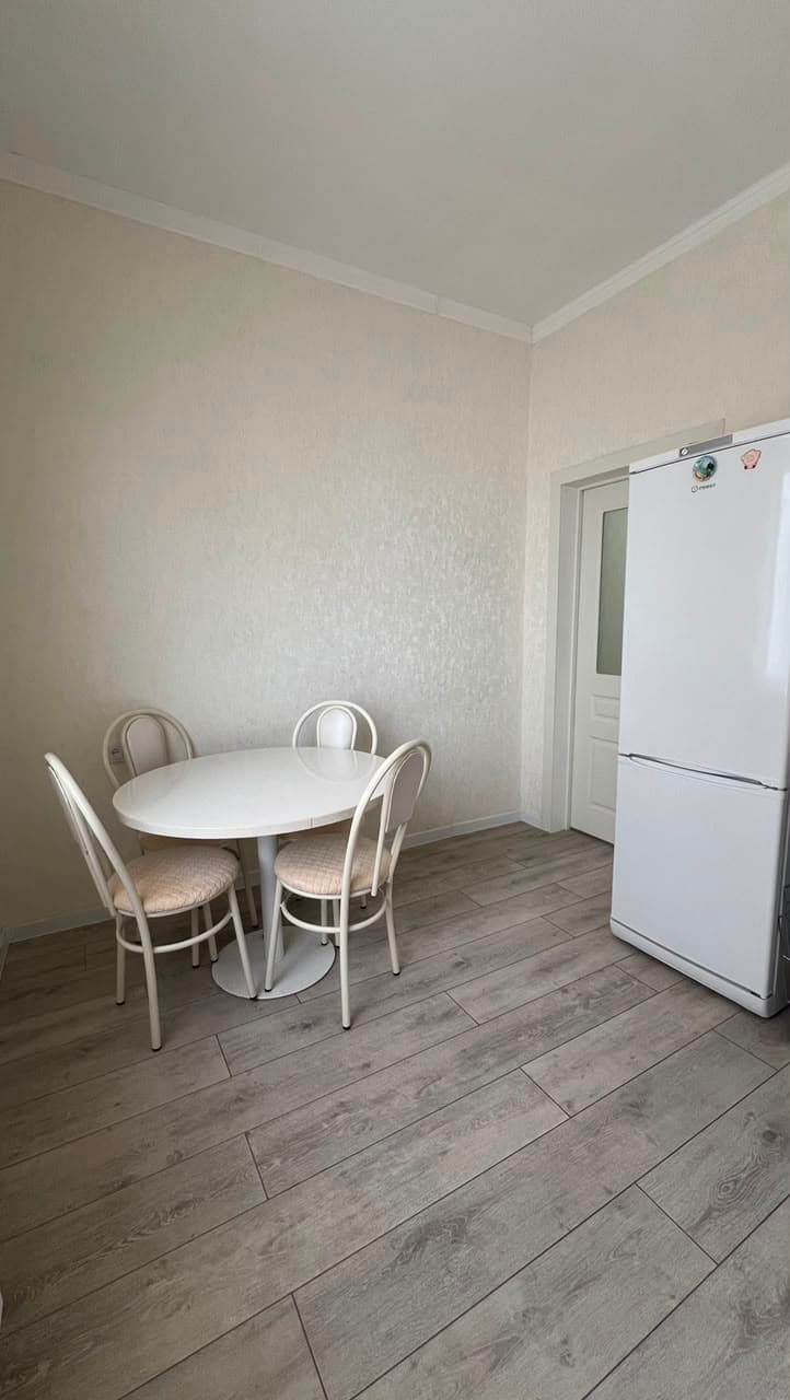 Элитка, 2 ком, 75 м2, этаж 2/3, Сост: Хорошее - фото 3