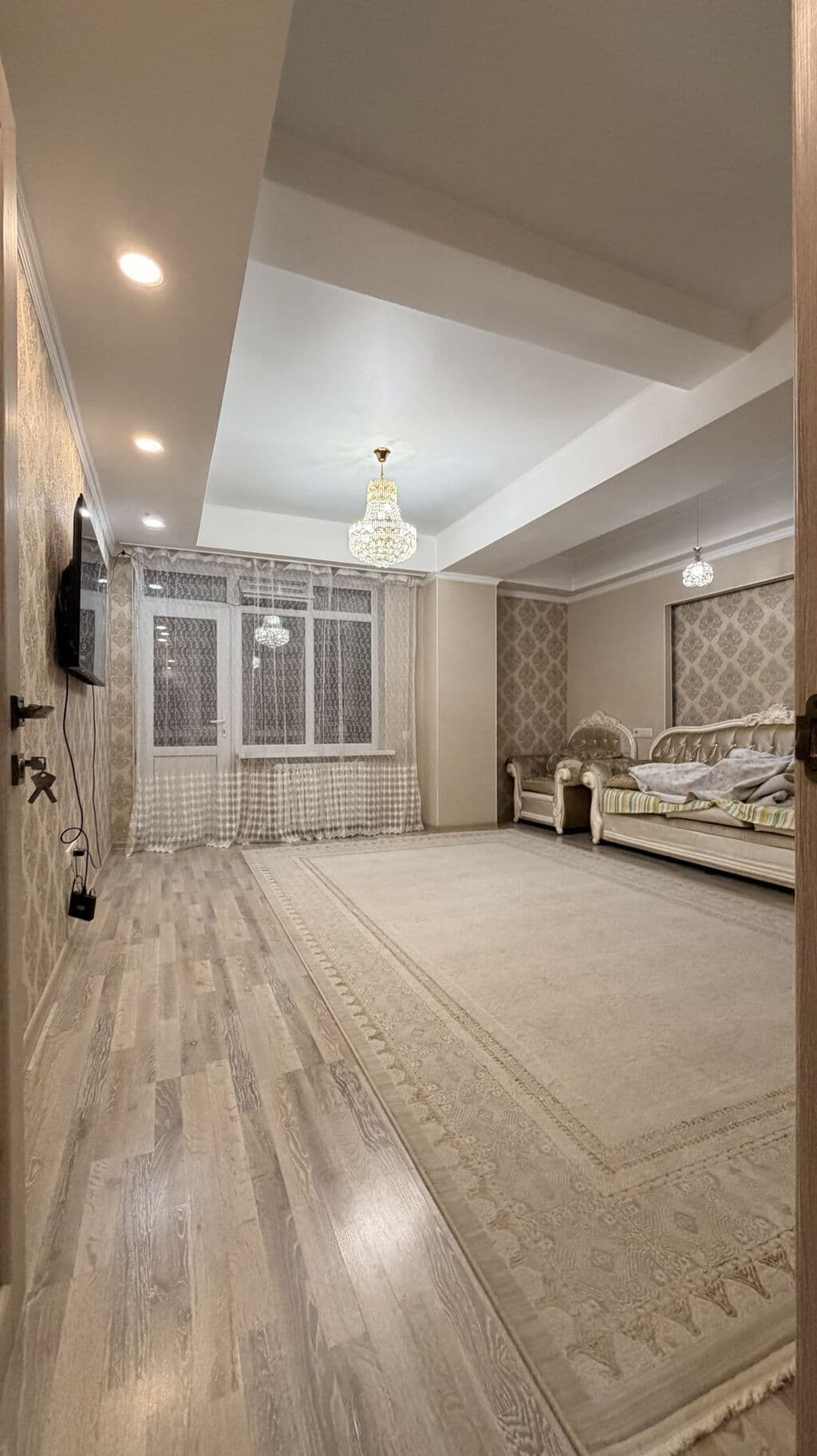Элитка, 2 ком, 90 м2, этаж 3/10 - фото 3