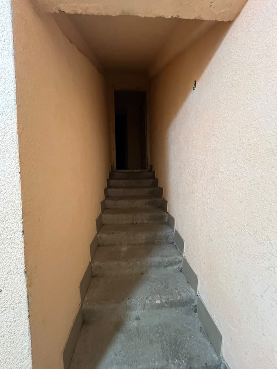Склад, Коммерческая, 160 м2, этаж 0/4, Сост: Без ремонта - фото 2