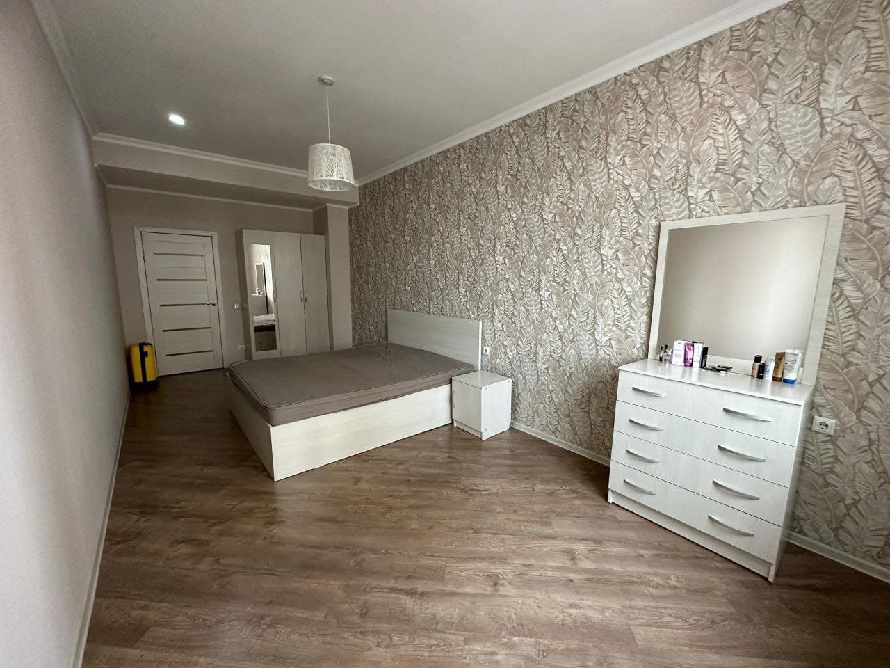 Элитка, 2 ком, 64 м2, этаж 7/12, ж/к Royal Center, Сост: Евроремонт - фото 4
