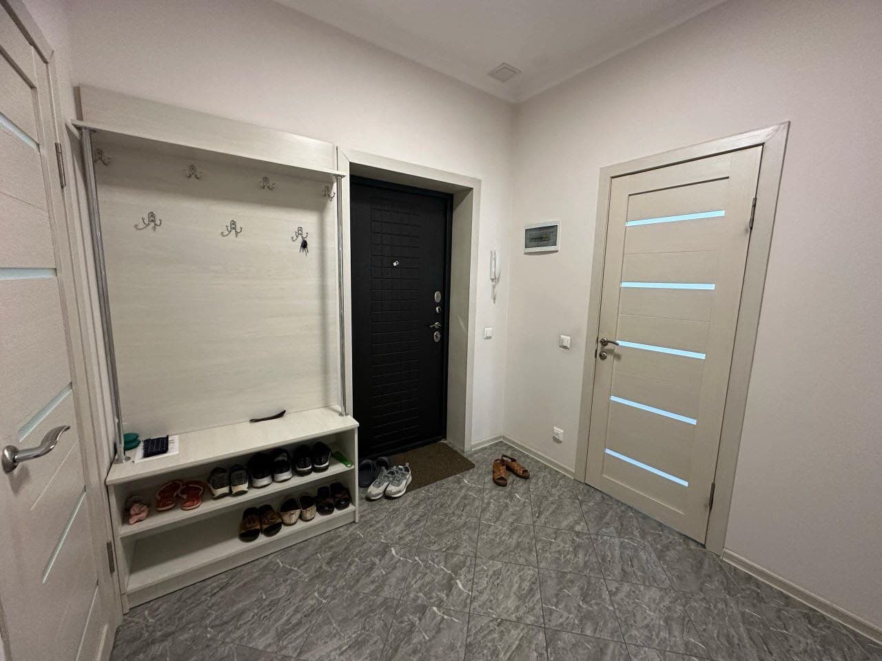 Элитка, 2 ком, 64 м2, этаж 7/12, ж/к Royal Center, Сост: Евроремонт - фото 7