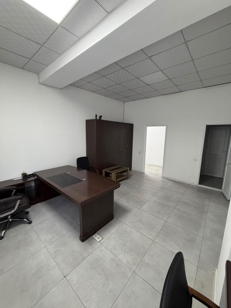 Офис, Коммерческая, 160 м2, этаж 1/13, Сост: Хорошее - фото 2