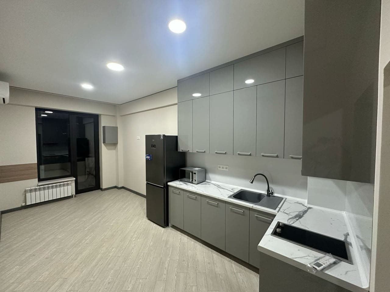 Элитка, 108 м2, этаж 3/13 - фото 2
