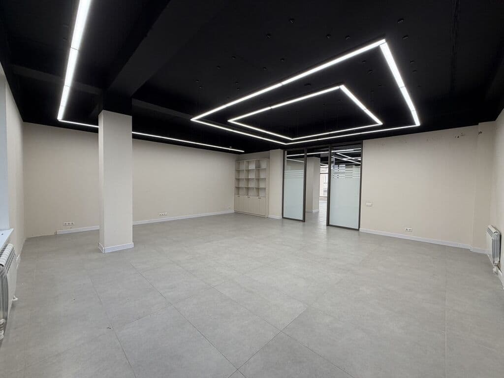 Офис, Коммерческая, 200 м2, этаж 3/12, Сост: Евроремонт - фото 8