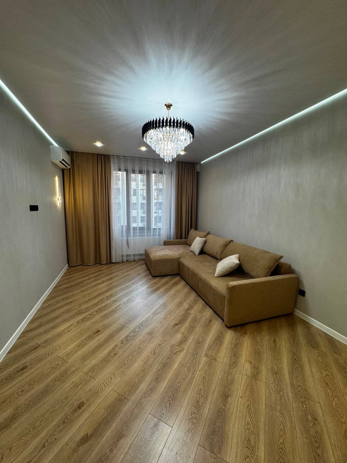 Элитка, 3 ком, 89 м2, этаж 12/16, ж/к Крейсер (Kreyser), Сост: Евроремонт - фото 19