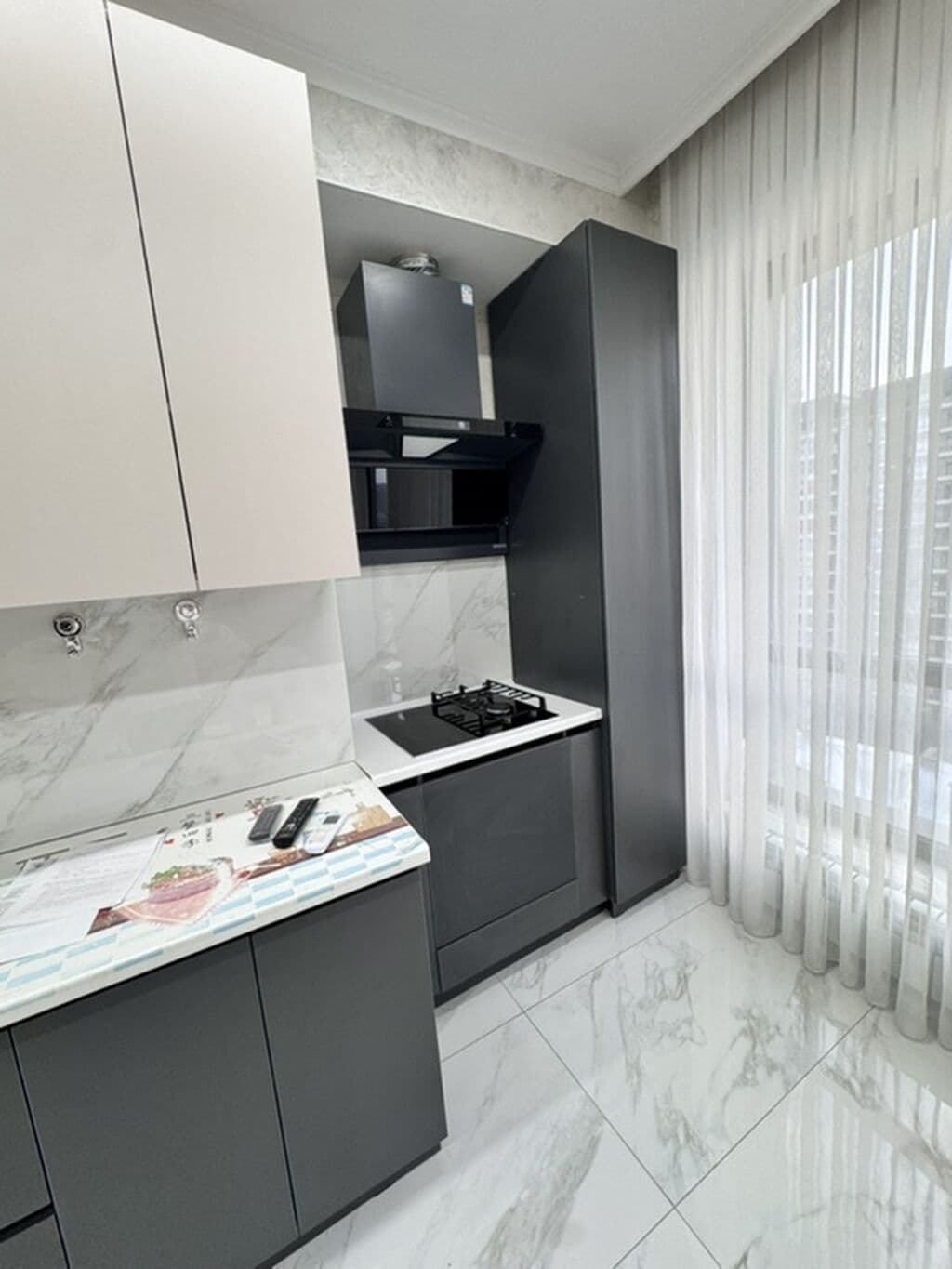 Элитка, 2 ком, 100 м2, этаж 12/13, Сост: Евроремонт - фото 3