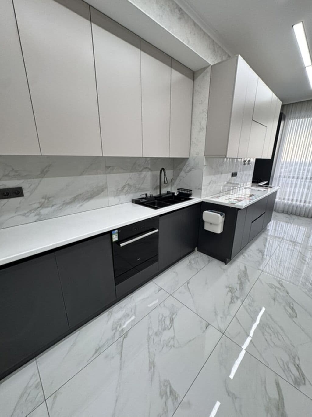 Элитка, 2 ком, 100 м2, этаж 12/13, Сост: Евроремонт - фото 4