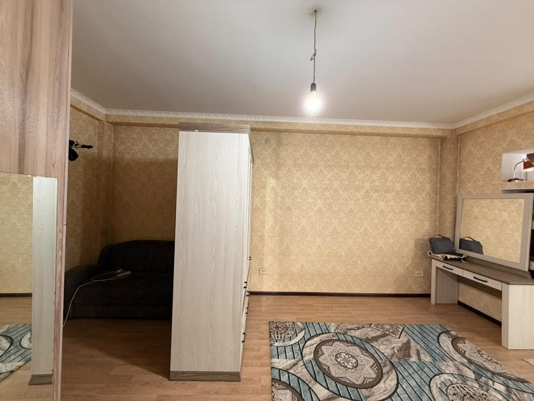 Элитка, 1 ком, 40 м2, этаж 7/12, Сост: Среднее - фото 2