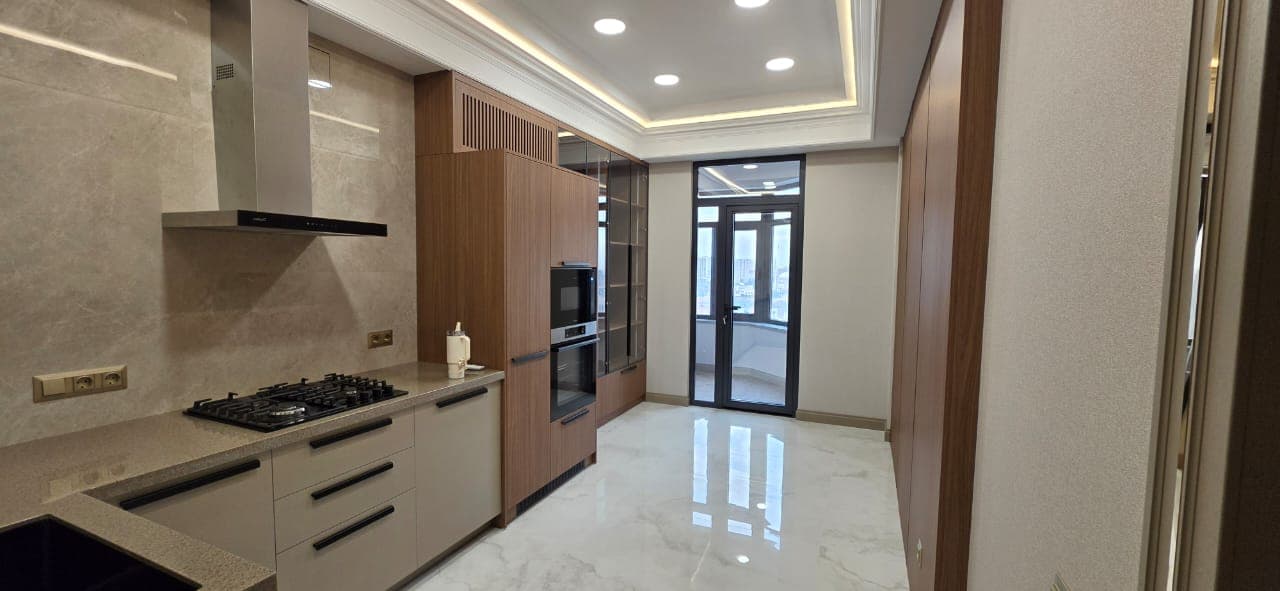 Продажа, Элитка, 2 ком, 81.3 м2, этаж 14/15, ж/к Испанский дом, Сост: Евроремонт - фото 2