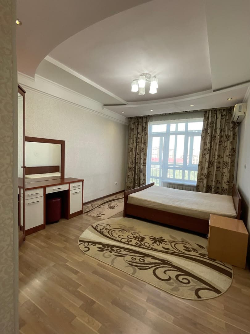 Элитка, 3 ком, 110 м2, этаж 7/10, Сост: Евроремонт - фото 1