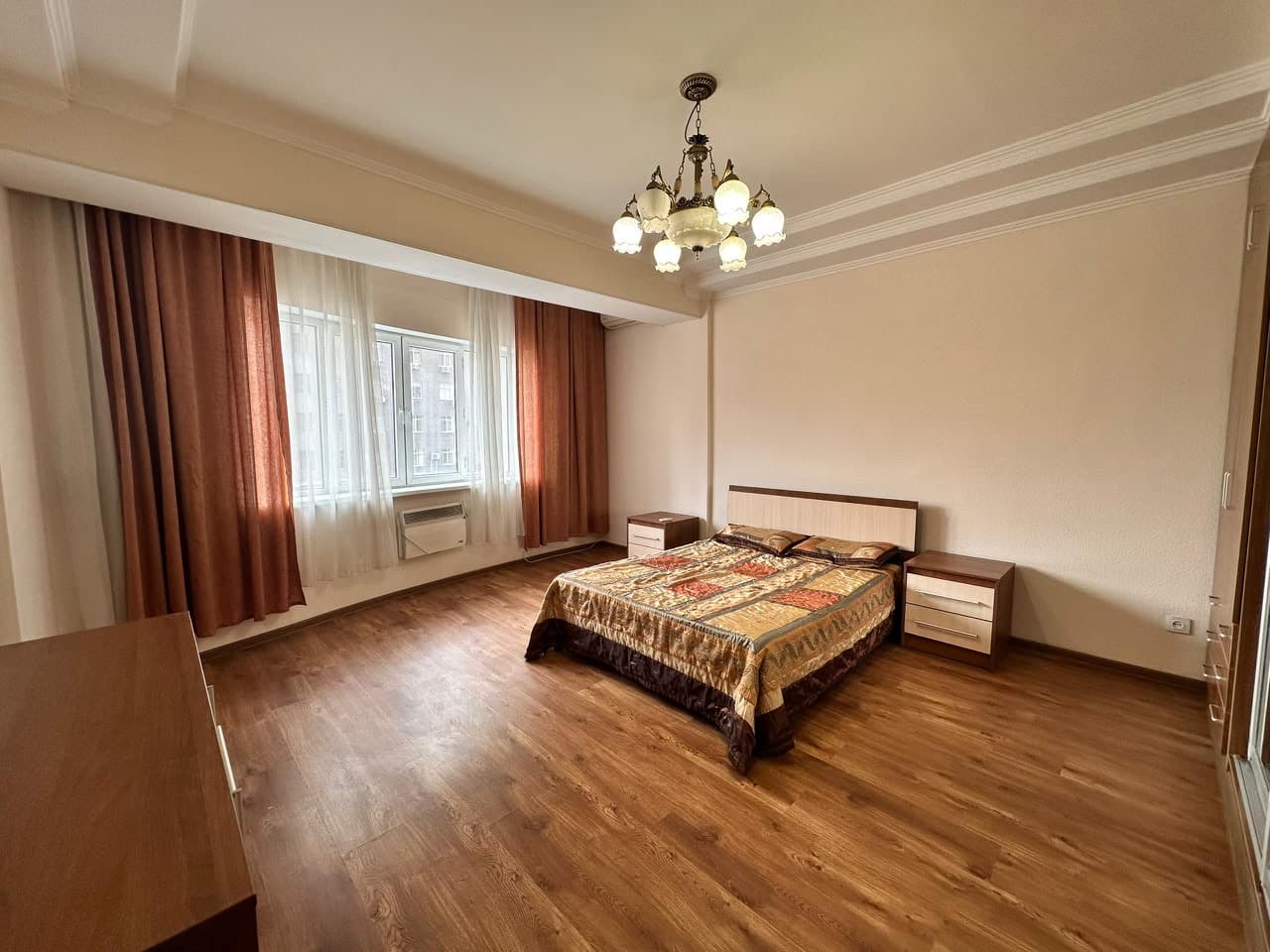 Элитка, 3 ком, 100 м2, этаж 4/10, ж/к Московия, Сост: Хорошее - фото 2