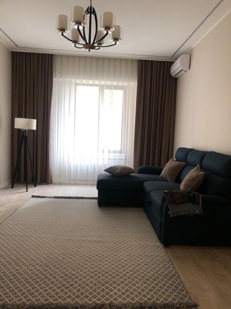Элитка, 2 ком, 90 м2, этаж 4/12, ж/к Асыл Таш, Сост: Евроремонт - фото 1
