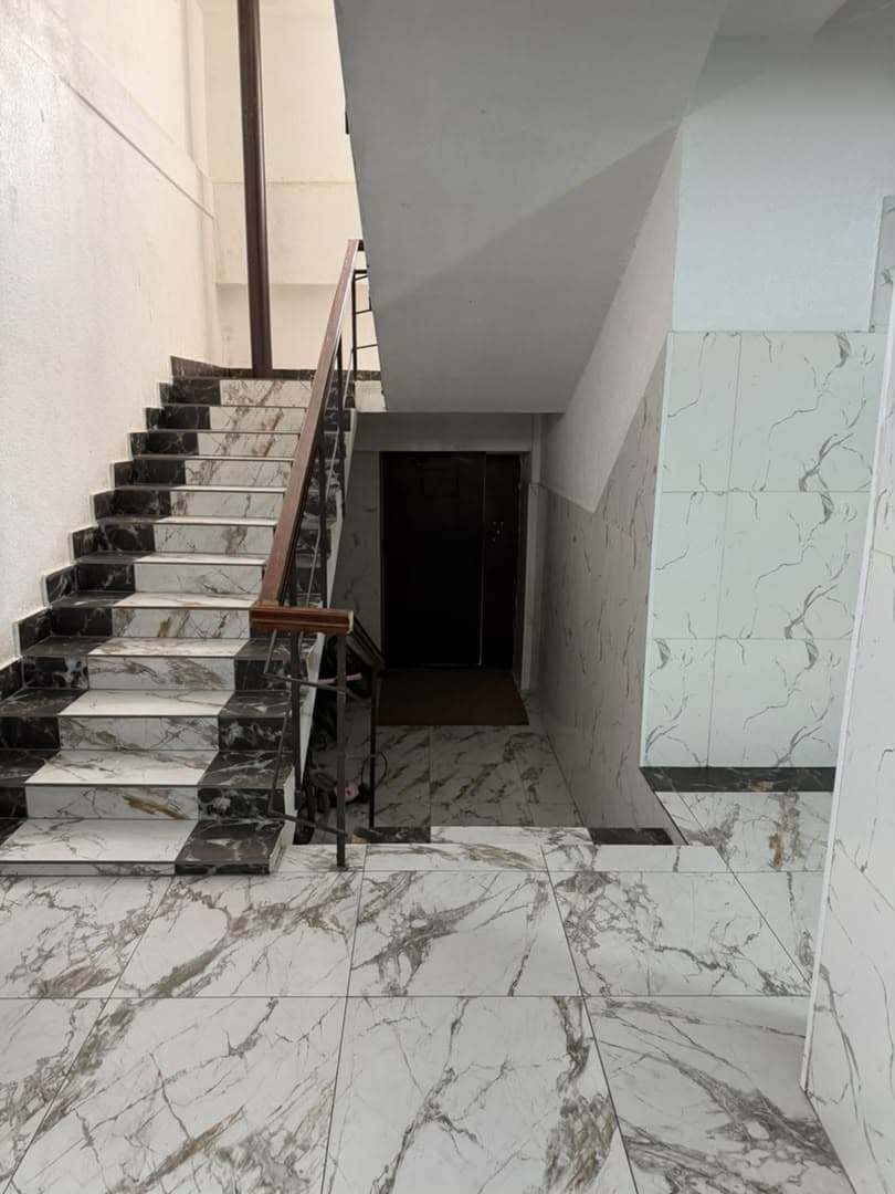 Офис, Коммерческая, 140 м2, этаж 1/8, Сост: Евроремонт - фото 1