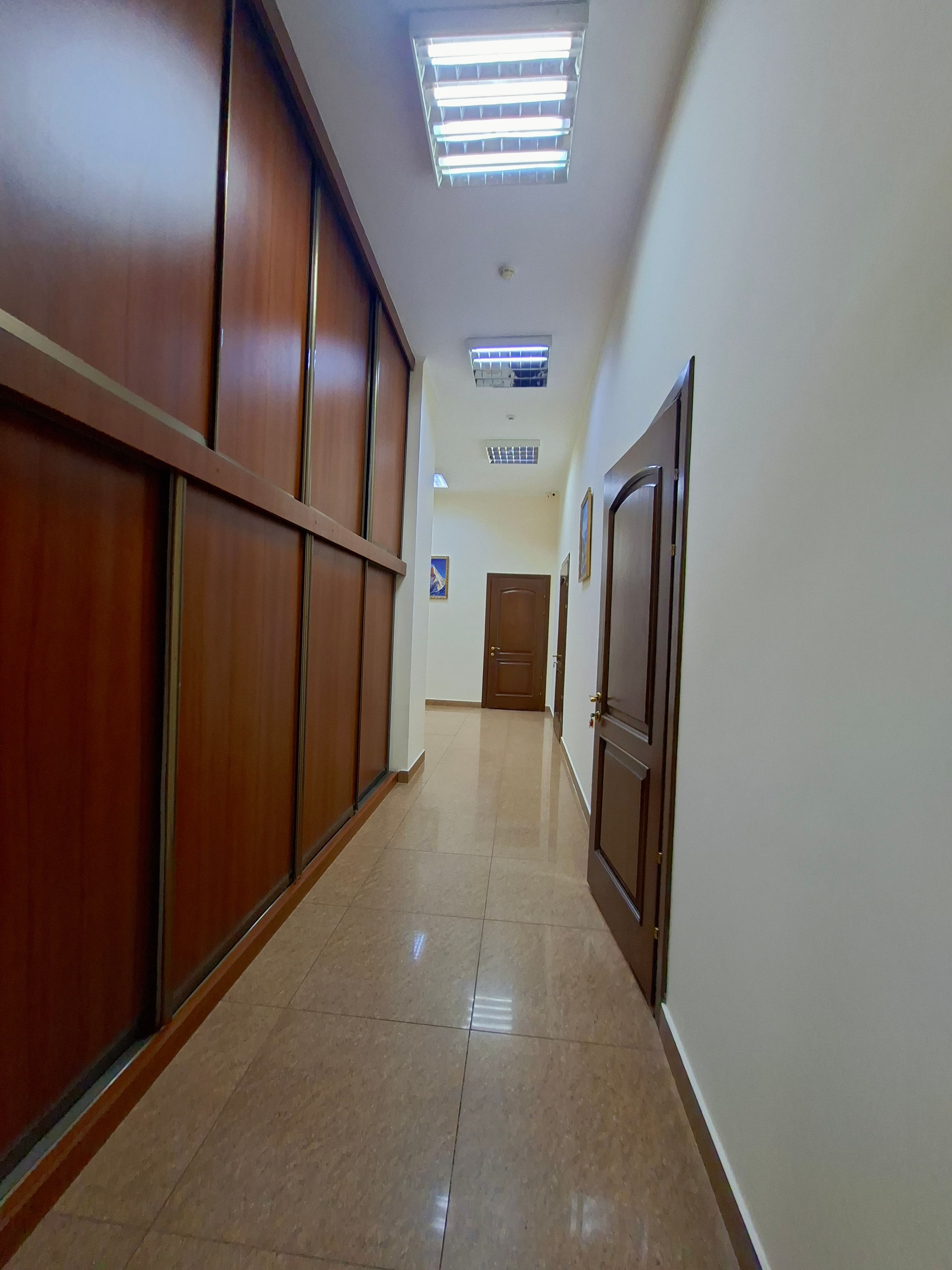 Офис, Коммерческая, 300 м2, этаж 1/10, Сост: Евроремонт - фото 2