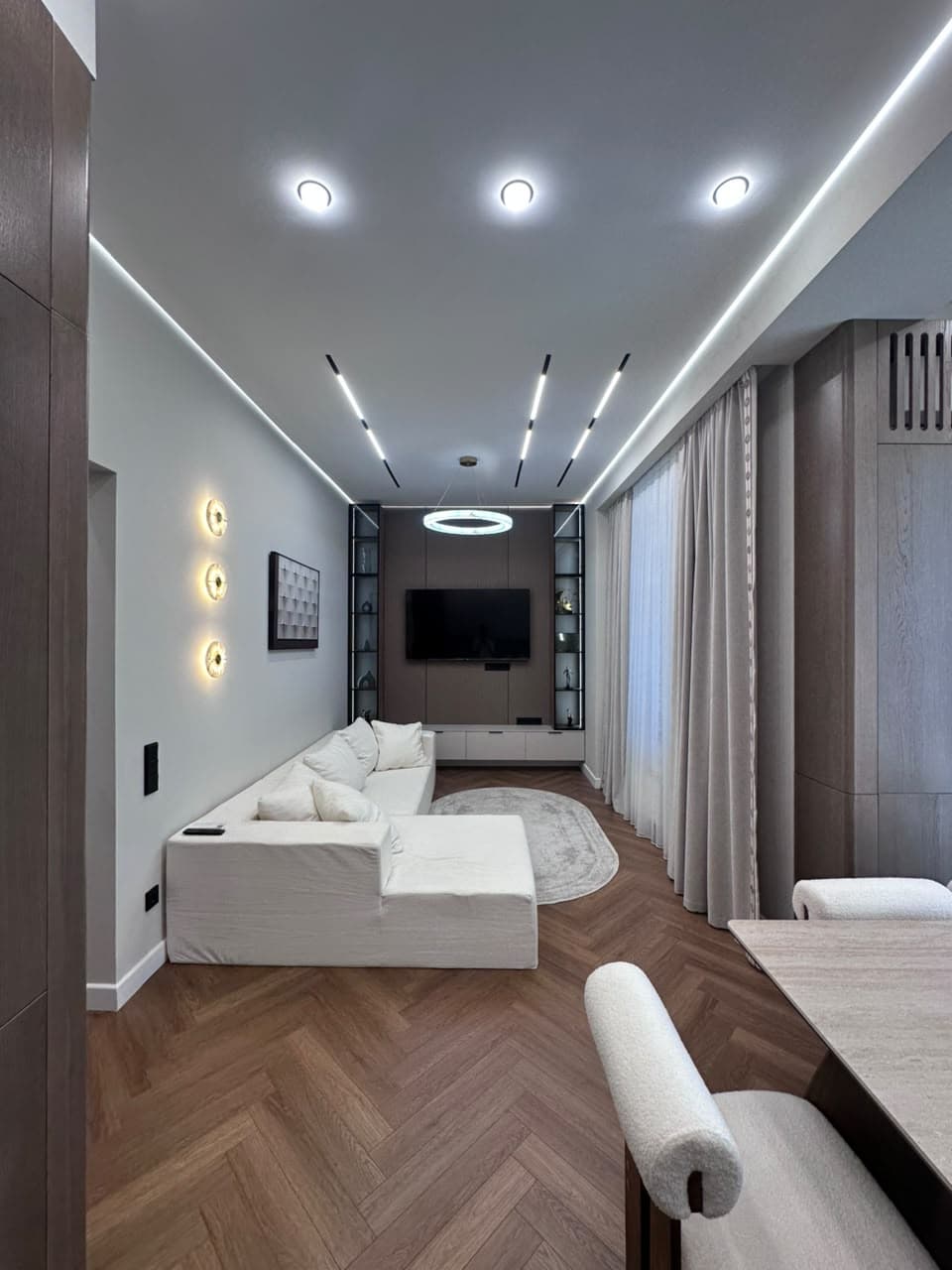 Элитка, 3 ком, 75 м2, этаж 1/10, ж/к Елисейские поля, Сост: Евроремонт - фото 2