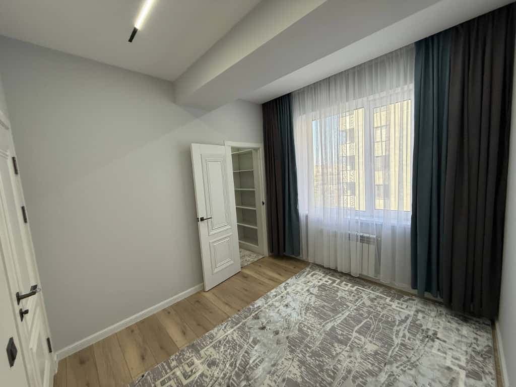 Элитка, 3 ком, 88 м2, этаж 10/12, ж/к Кремлёвский, Сост: Евроремонт - фото 7
