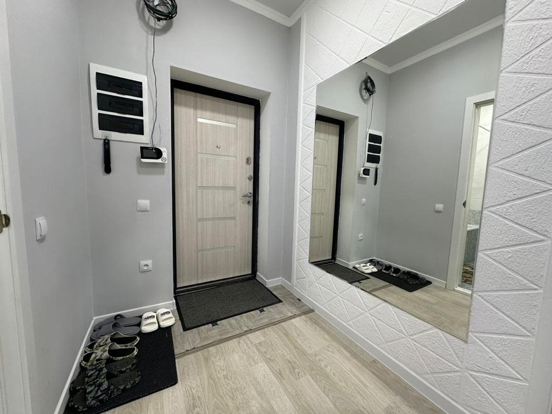 Элитка, 3 ком, 76 м2, этаж 8/16, ж/к Elite Residence(Ток/Исанова), Сост: Евроремонт - фото 2