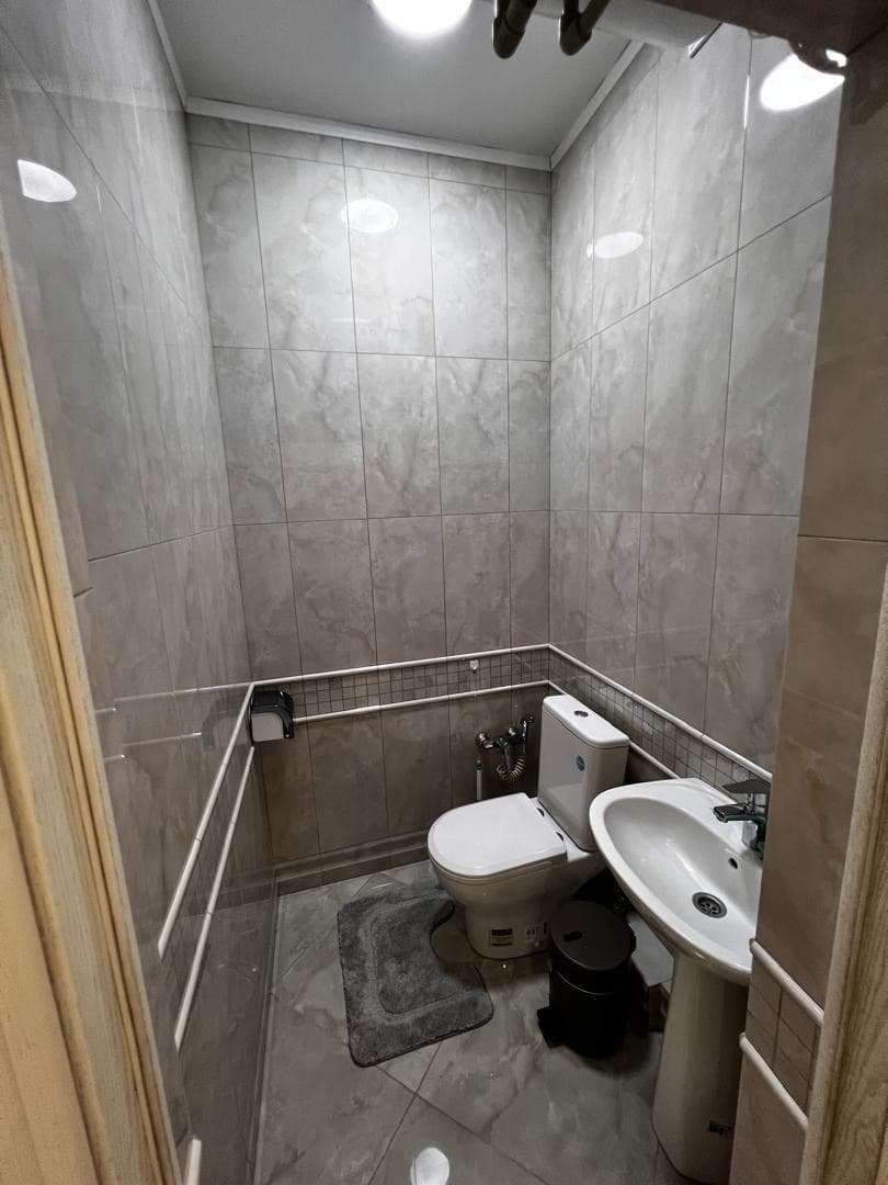 Элитка, 2 ком, 87 м2, этаж 3/15, ж/к Манхеттен, Сост: Евроремонт - фото 1