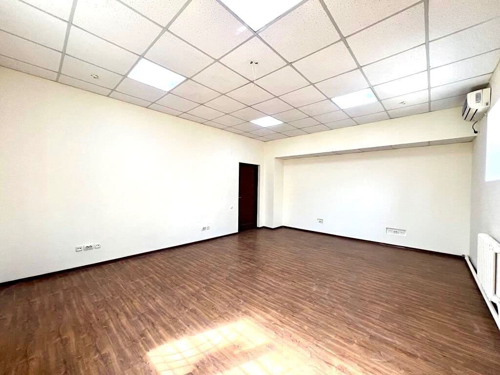 Офис, Коммерческая, 125 м2, этаж 2/3, Сост: Хорошее - фото 4
