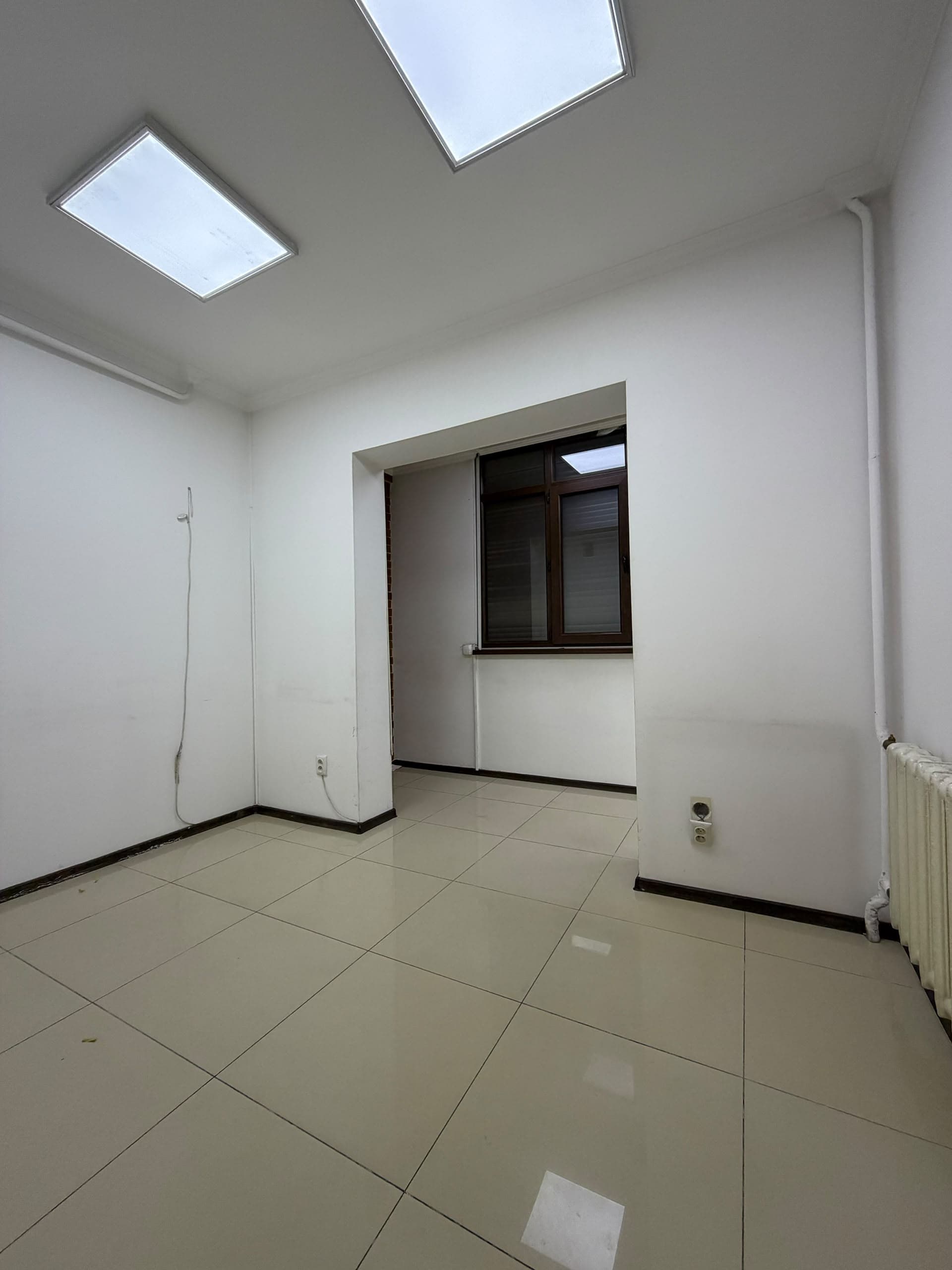 Офис, Коммерческая, 48 м2, этаж 1/7, Сост: Хорошее - фото 2