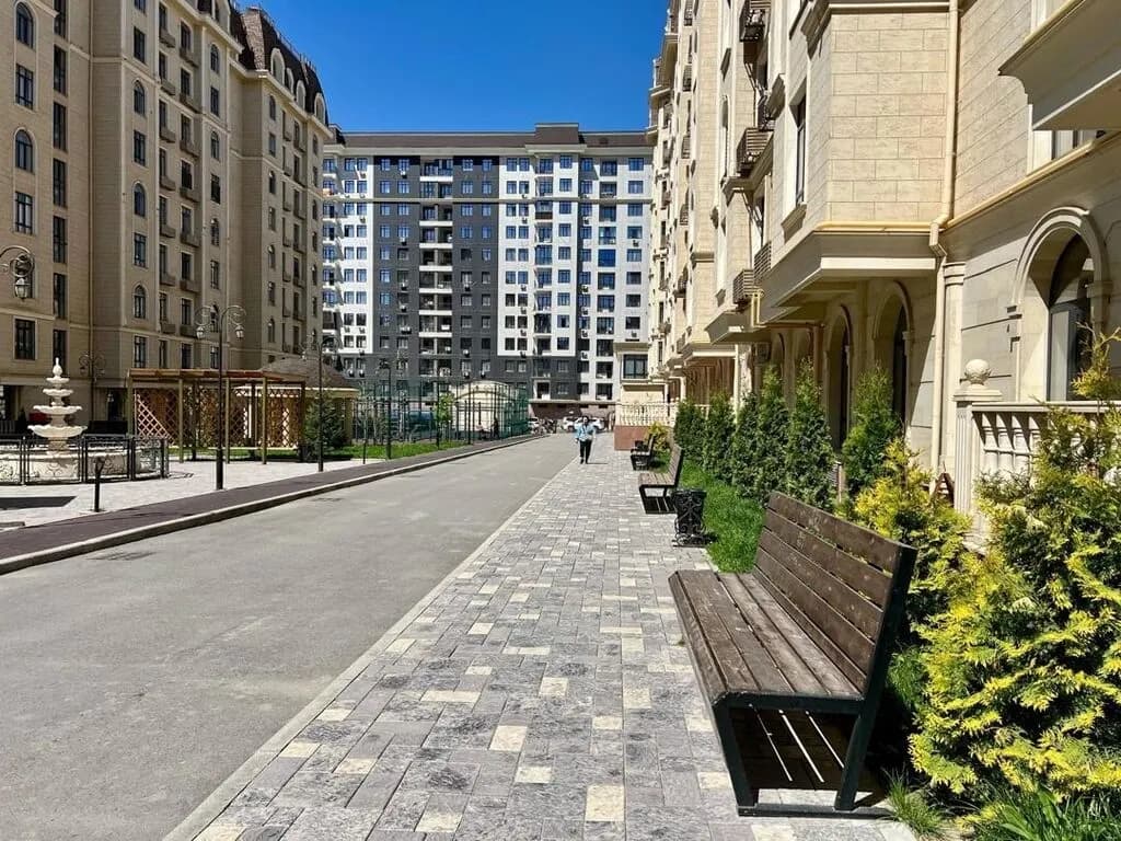 Элитка, 2 ком, 70 м2, этаж 2/14, ж/к ЖК Флоренция, Сост: Евроремонт - фото 14