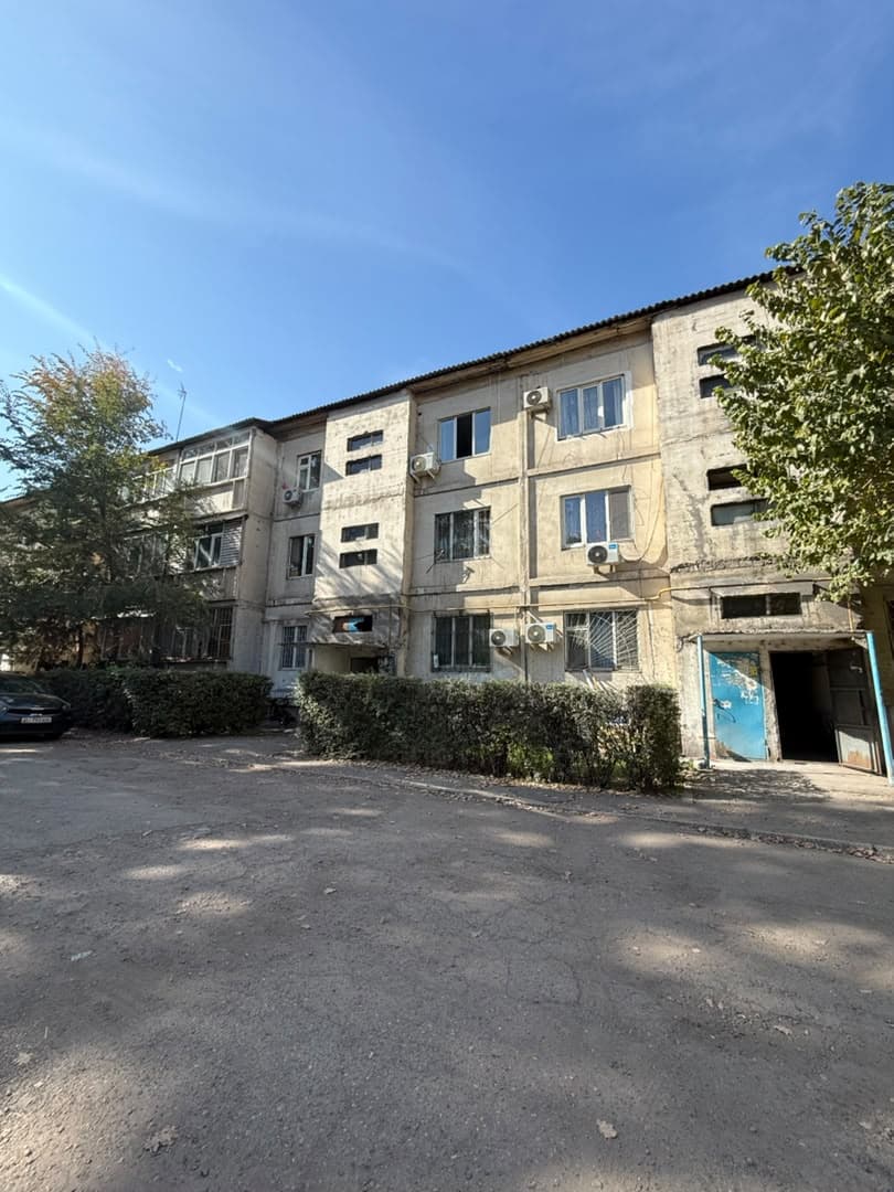 3 ком, 105 серия, 62 м2, этаж 3/3, Сост: Среднее - фото 1