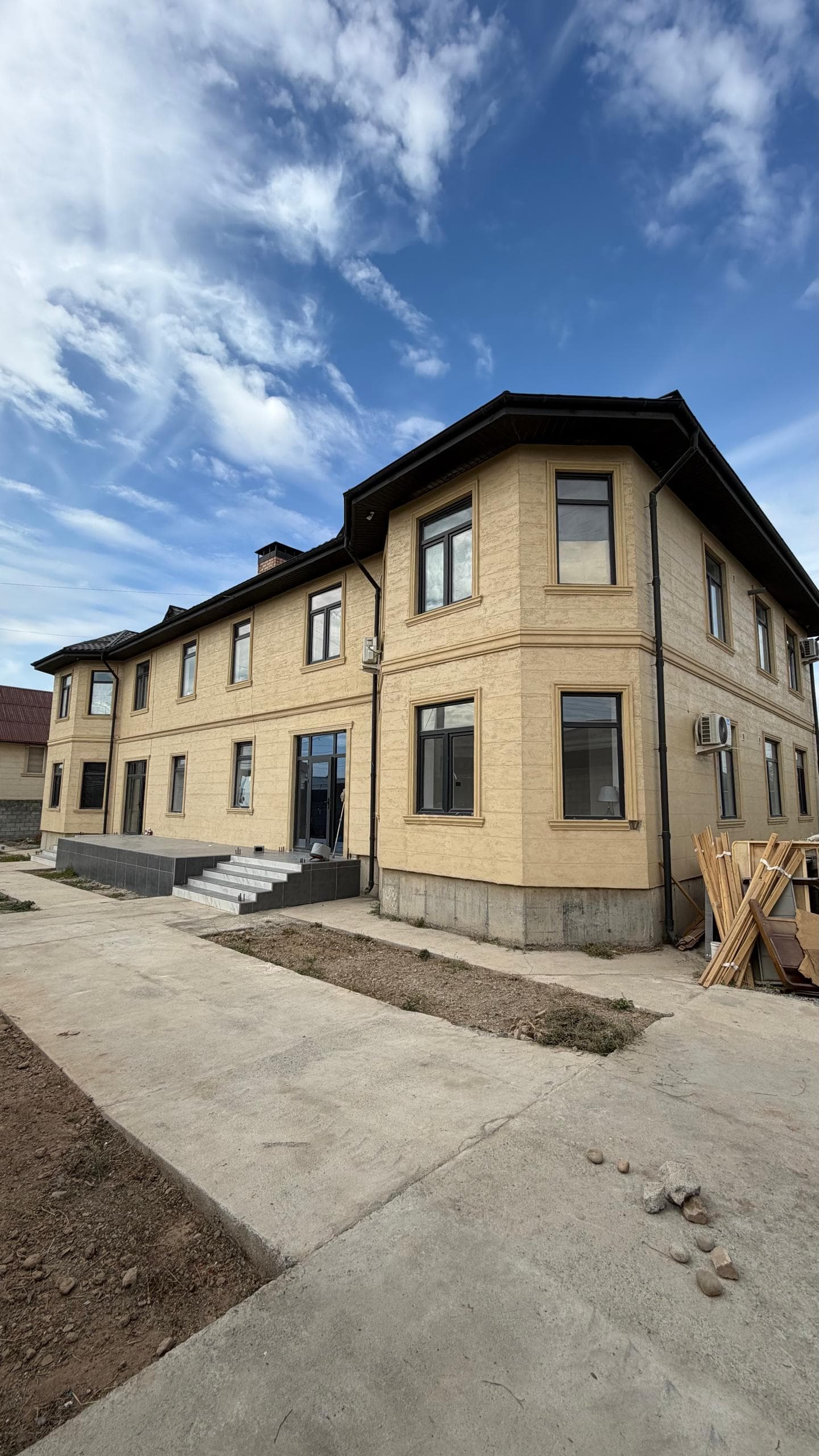 Дом, 10 ком, 10 соток, Сост: Евроремонт