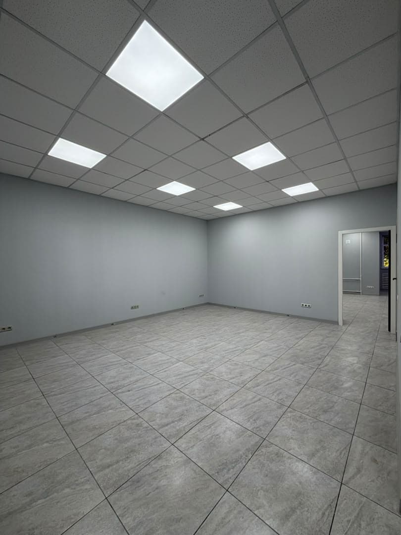 Офис, Коммерческая, 80 м2, этаж 1/4, Сост: Евроремонт - фото 4