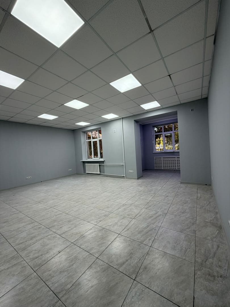 Офис, Коммерческая, 80 м2, этаж 1/4, Сост: Евроремонт - фото 6