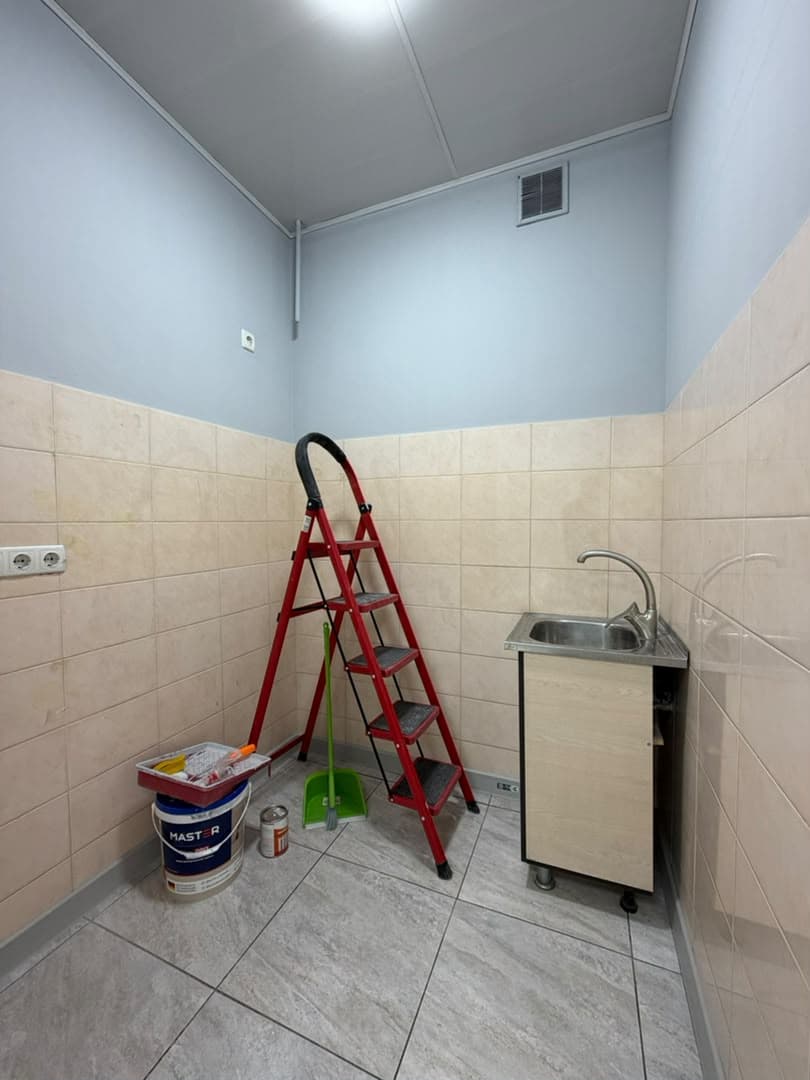 Офис, Коммерческая, 80 м2, этаж 1/4, Сост: Евроремонт - фото 9