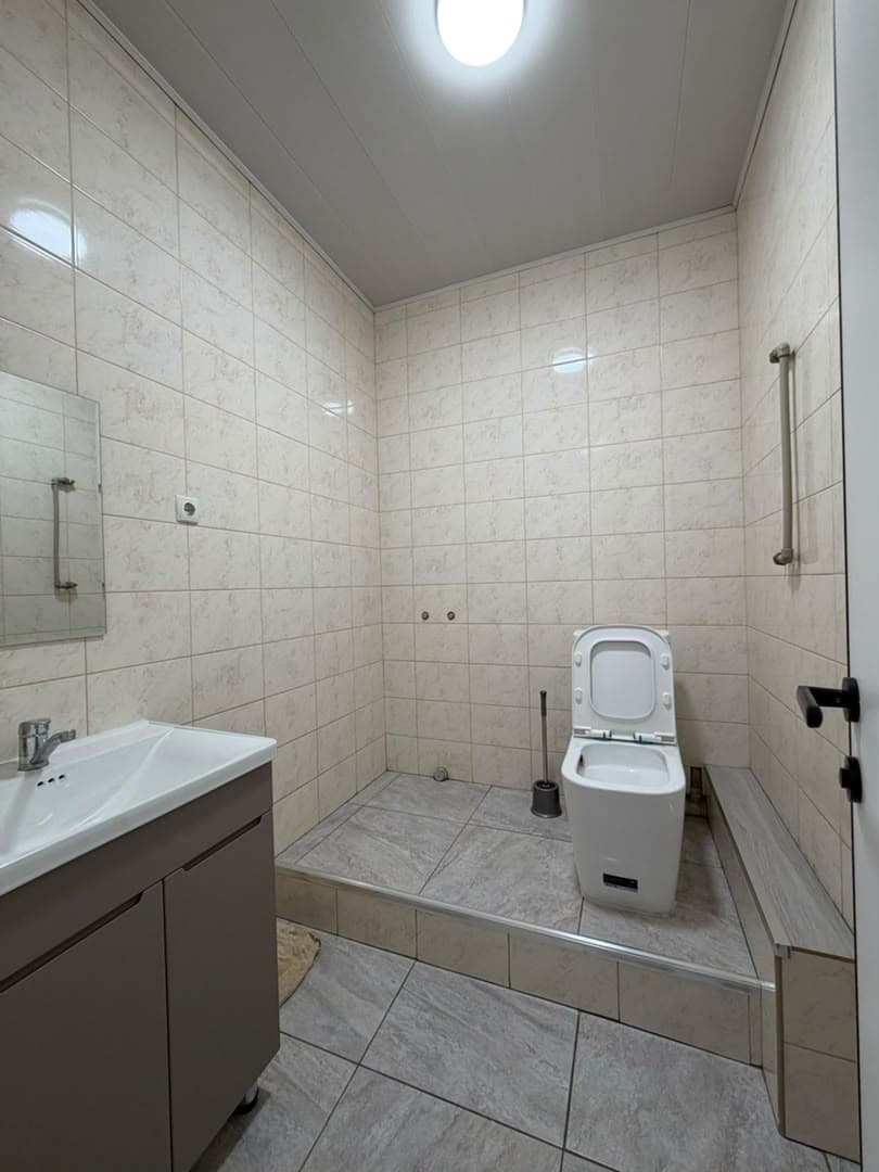 Офис, Коммерческая, 80 м2, этаж 1/4, Сост: Евроремонт - фото 10