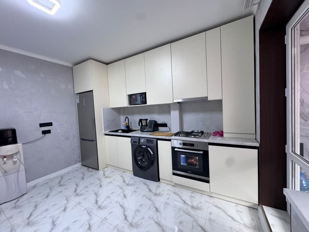 Элитка, 3 ком, 88 м2, этаж 5/9, ж/к JIbek City, Сост: Евроремонт - фото 3
