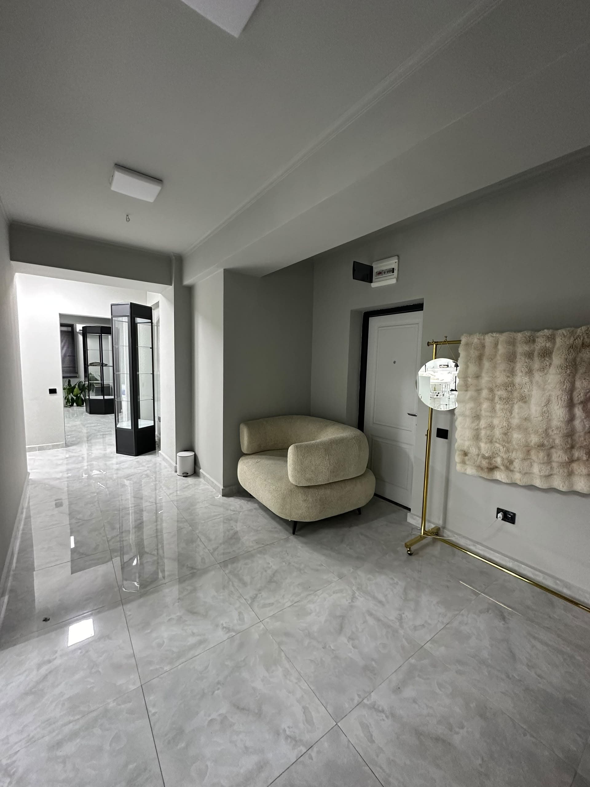 Офис, Коммерческая, 250 м2, этаж 2/1, Сост: Евроремонт - фото 9