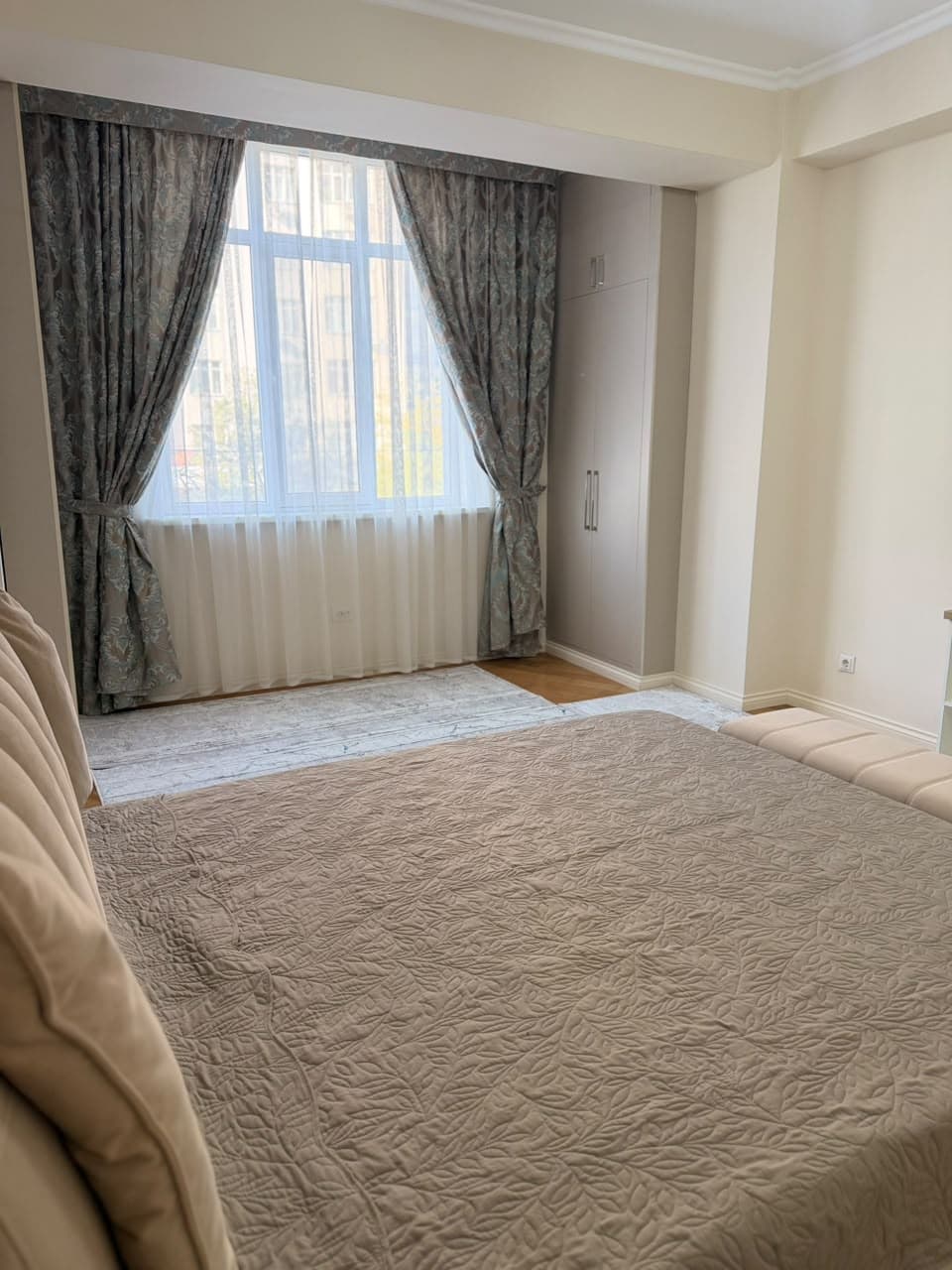 Элитка, 2 ком, 95 м2, этаж 2/12, Сост: Евроремонт - фото 12