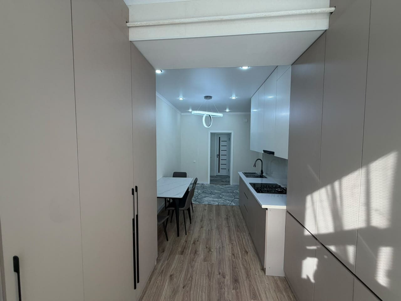 Элитка, 3 ком, 83 м2, этаж 13/16, ж/к Aalam City, Сост: Евроремонт - фото 11