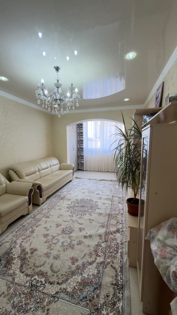 2 ком, 106 улучшенная, 70 м2, этаж 1/9, Сост: Евроремонт