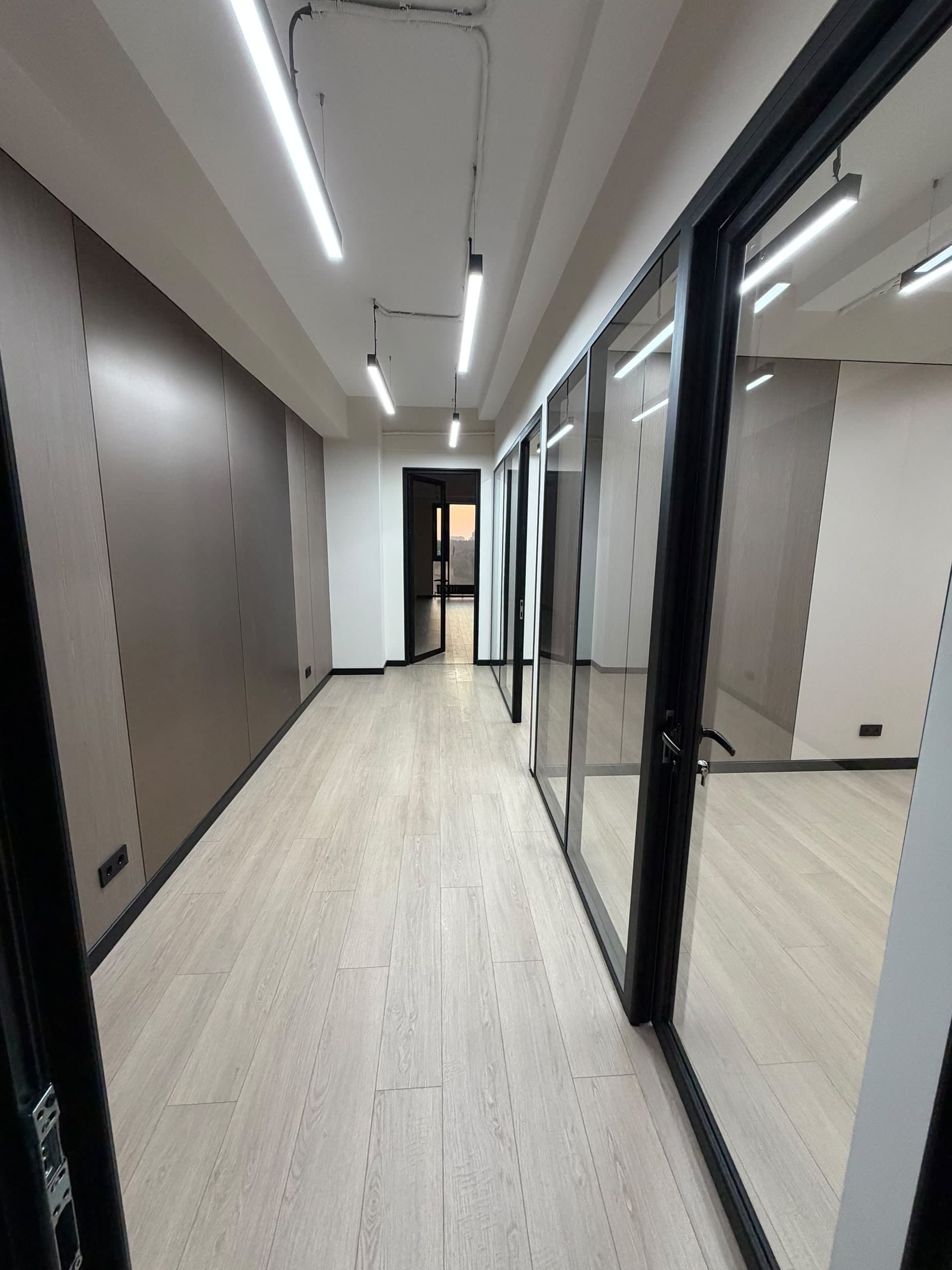 Офис, Коммерческая, 94 м2, этаж 8/14, Сост: Евроремонт - фото 1