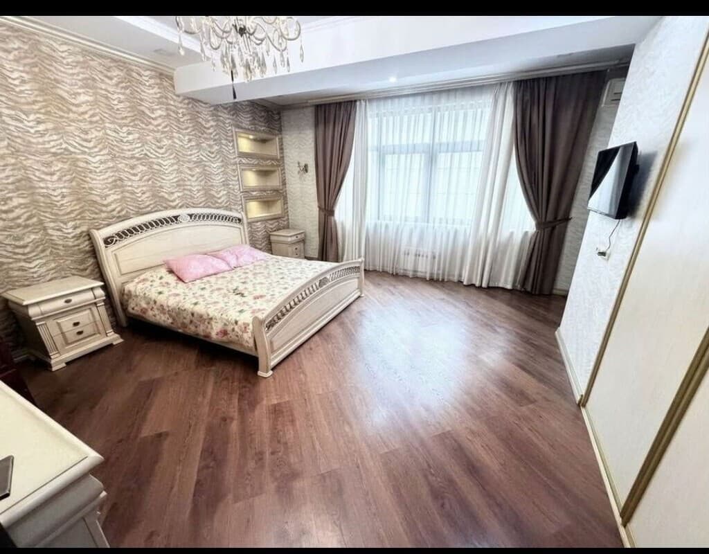 Элитка, 2 ком, 84 м2, этаж 7/10, Сост: Евроремонт - фото 2