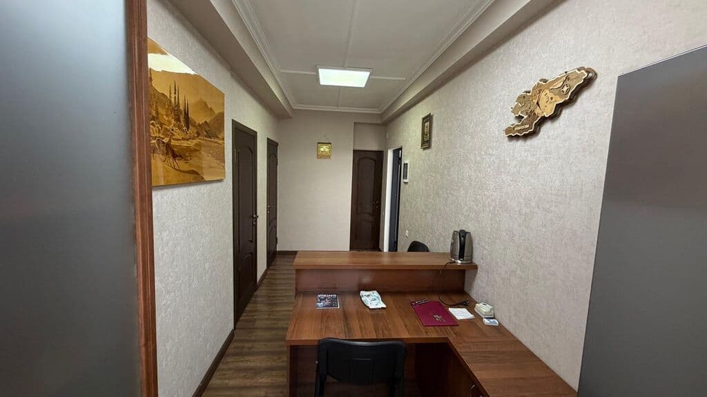 Офис, Коммерческая, 78 м2, этаж 3/5, Сост: Евроремонт - фото 8