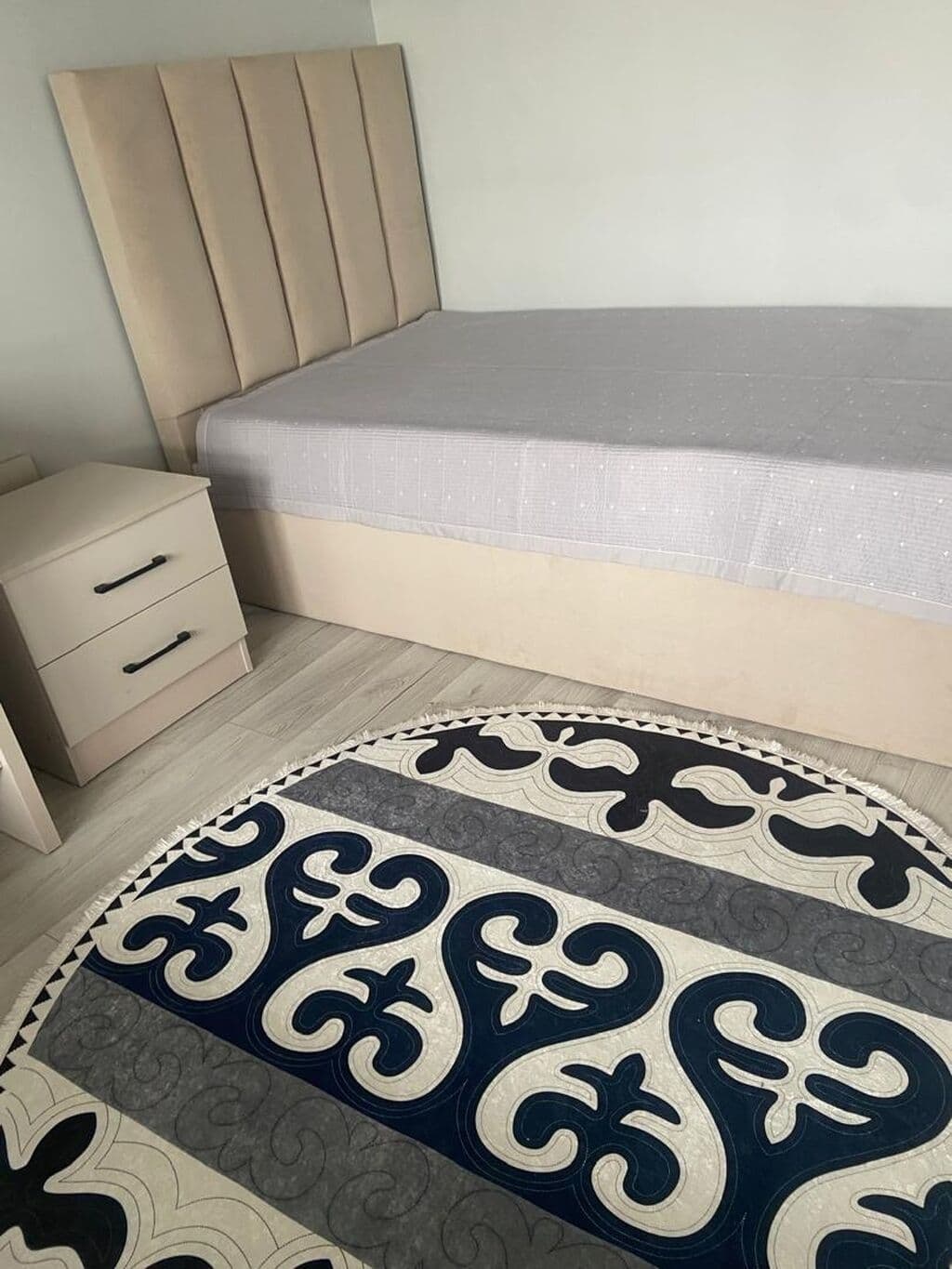 Элитка, 3 ком, 70 м2, этаж 2/14, ж/к ЖК Флоренция, Сост: Евроремонт - фото 1