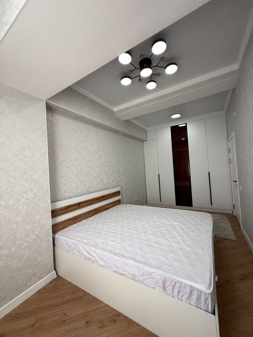Элитка, 40 м2, этаж 11/15, ж/к Миллениум (Millenium), Сост: Евроремонт - фото 8