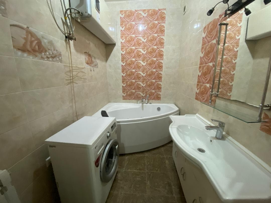 Элитка, 2 ком, 80 м2, этаж 6/10, ж/к Джал Салкын-Тор, Сост: Хорошее - фото 3