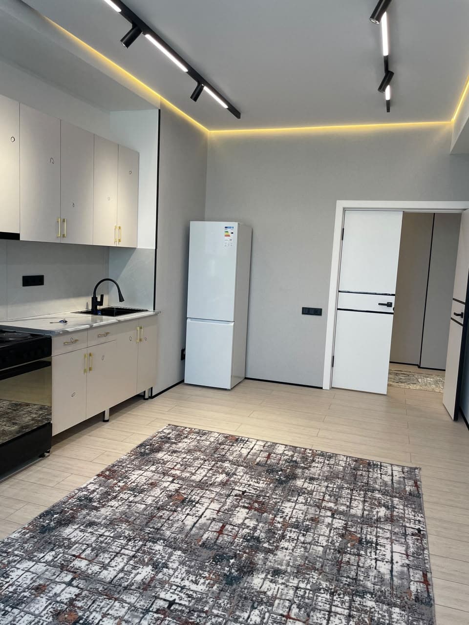 Элитка, 2 ком, 75 м2, этаж 7/14, ж/к Восточный Парк (Vostochnyi Park), Сост: Евроремонт - фото 8