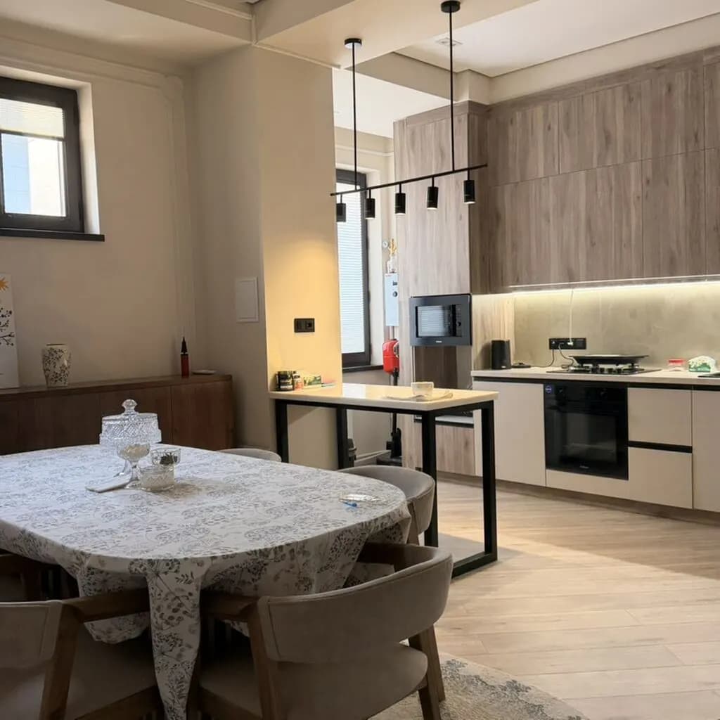Элитка, 2 ком, 70 м2, этаж 2/5, ж/к Клубный городок Ницца RESIDENCE в Бишкеке, Сост: Евроремонт - фото 3