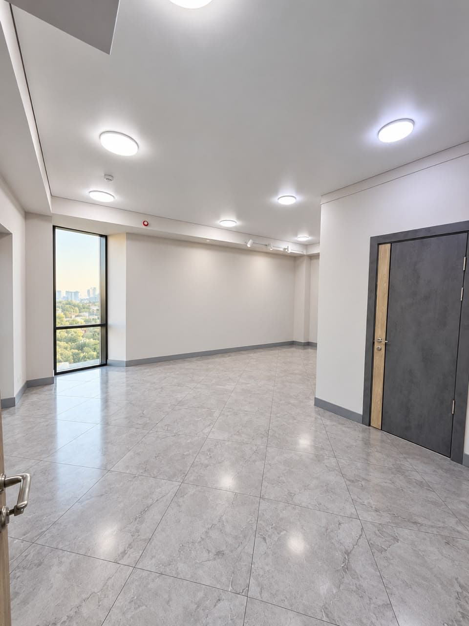Офис, Коммерческая, 122 м2, этаж 7/8, Сост: Евроремонт - фото 1