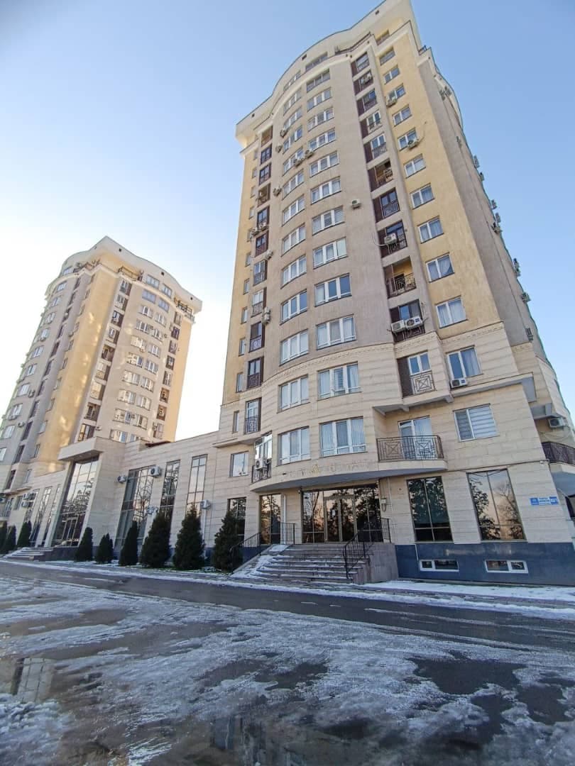 Элитка, 3 ком, 103 м2, этаж 7/14, Сост: Евроремонт