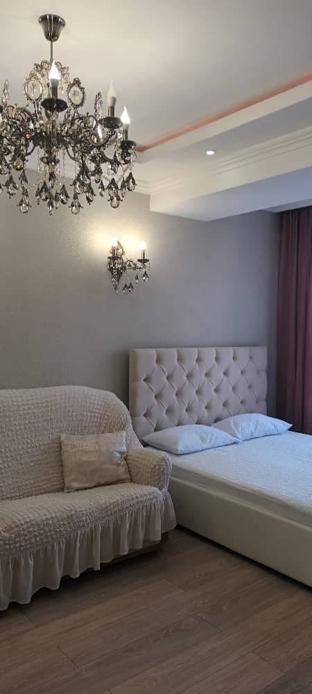 Элитка, 1 ком, 50 м2, этаж 4/17, ж/к Империал (Imperial), Сост: Евроремонт